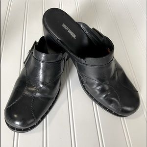 Harley-Davidson ladies 6.5 black leather clogs